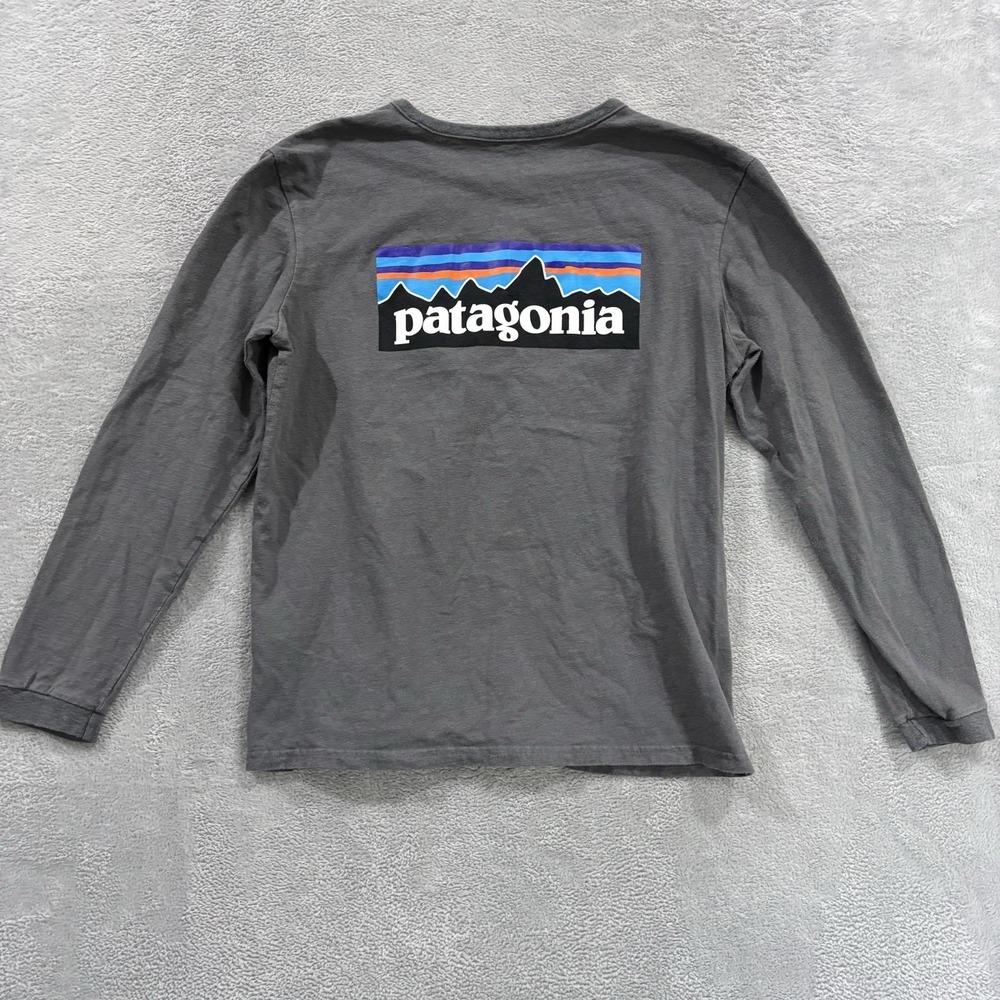 Patagonia Men's M P-6 Logo Responsibili-Tee Gray Long Sleeve Shirt Gorpcore
